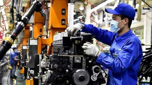 李克强在政府工作报告中介绍，过去一年强化创新引领，稳定产业链供应链