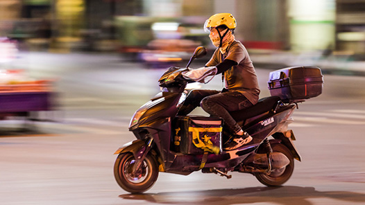 代表委员为解决电动自行车安全问题支招