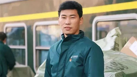 【工言工语】全国人大代表柴闪闪：外包类灵活用工不能一“包”了之