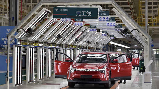 加大政策支持力度，“风口”上的新能源汽车产业将“驶”向何方？