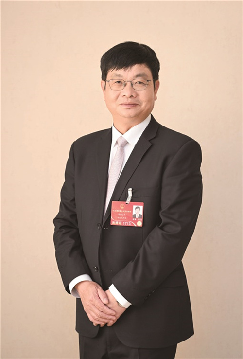 全国人大代表胡建文进一步发展一村一品满足消费者多元化需求