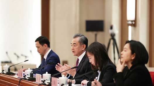 王毅谈从乌克兰撤侨：愿用行动告诉每一位海外同胞，你的身边有我们，你的背后是祖国