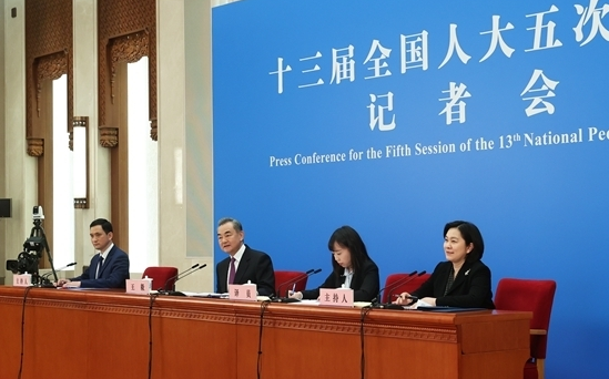 王毅谈全球发展倡议：可持续发展才是好发展，大家一起发展才是真发展