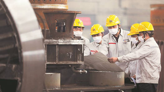 两会影像：“一起想办法鼓励年轻人进工厂”