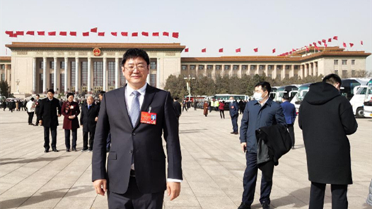 【工言工语】全国人大代表鹿新弟：设立新“八级工”制度 培养更多大国工匠