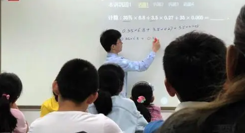 ��ʦ���������԰������������������250��Ԫ��