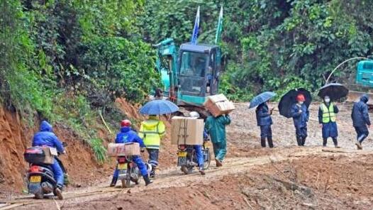 ��3��21�����������¹��Ѿȹ���ȫ��չ�� ������Ա���е�̺ʽ����