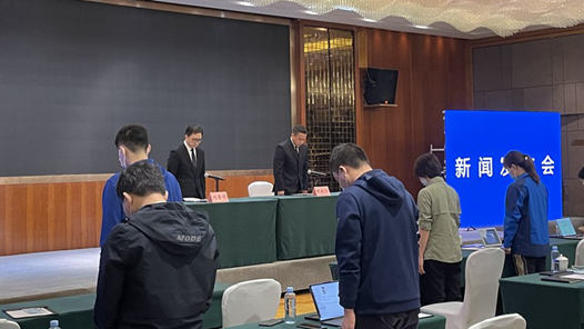 �»��ӵ��Ĭ������ҹû���漣 