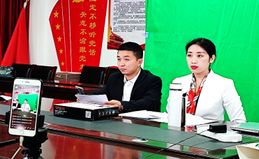 林 记者 李全民)"欢迎大家来到情系退役军人61助力就业创业朝天区