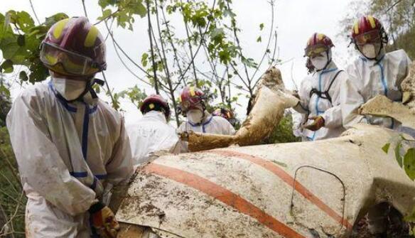 ��3��21������MU5735������4�����ɻ��к����ڿ�չ������λ����