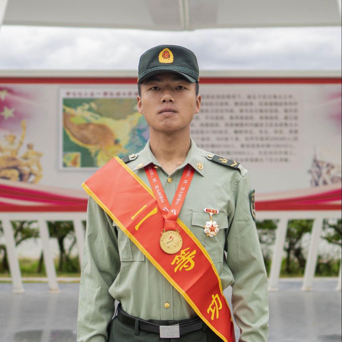 硬核中士刘鑫在位不懈怠忠诚不打折