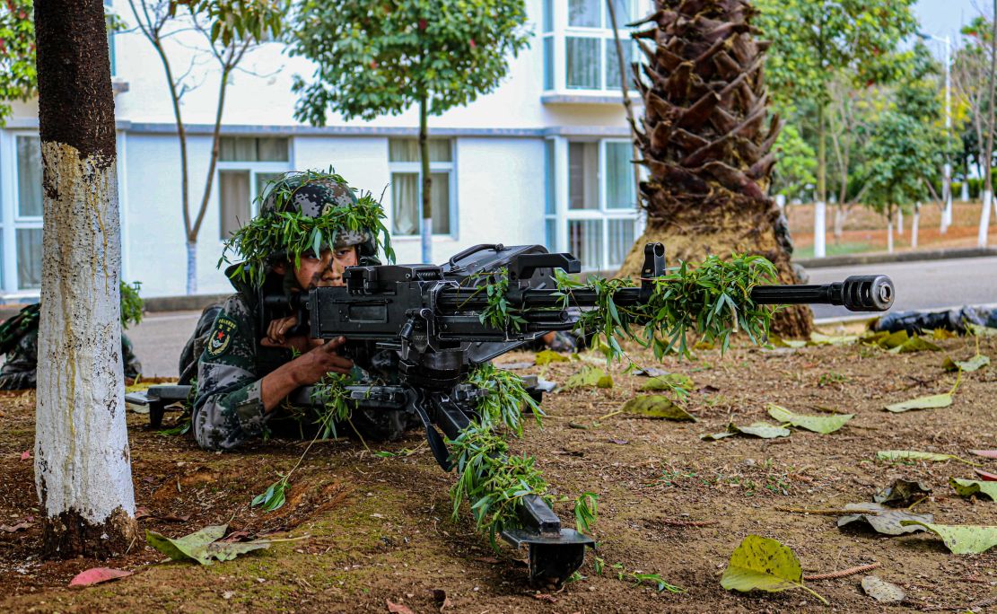 重火器火力掩护