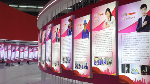 当前和今后一个时期的重大政治任务