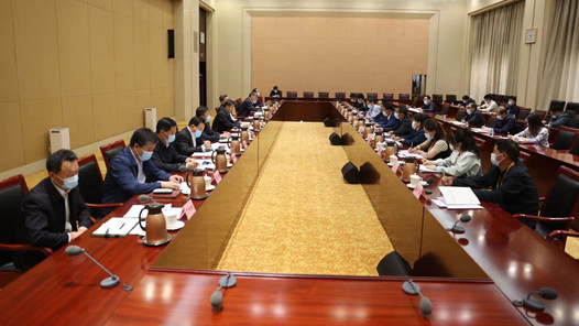 济南市召开庆祝“五一”国际劳动节劳模座谈会