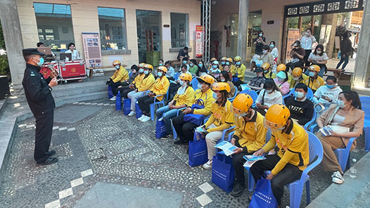 昆明市五华区：“五一”活动送到新就业形态劳动者身边