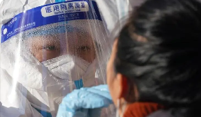 �»�ʱ�����¾����ؿ���һ�ߵ��Ͷ���