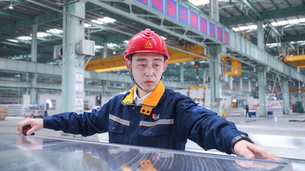 “匠心”飞扬——记全国五一劳动奖章获得者贾春成