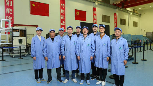 在逐梦太空的征途上发出青春的夺目光彩