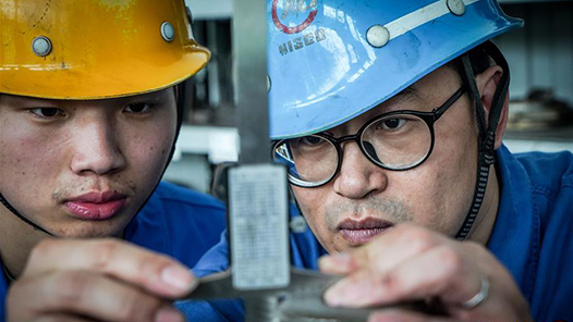 安徽省电子信息系统评选一批先进集体和先进个人