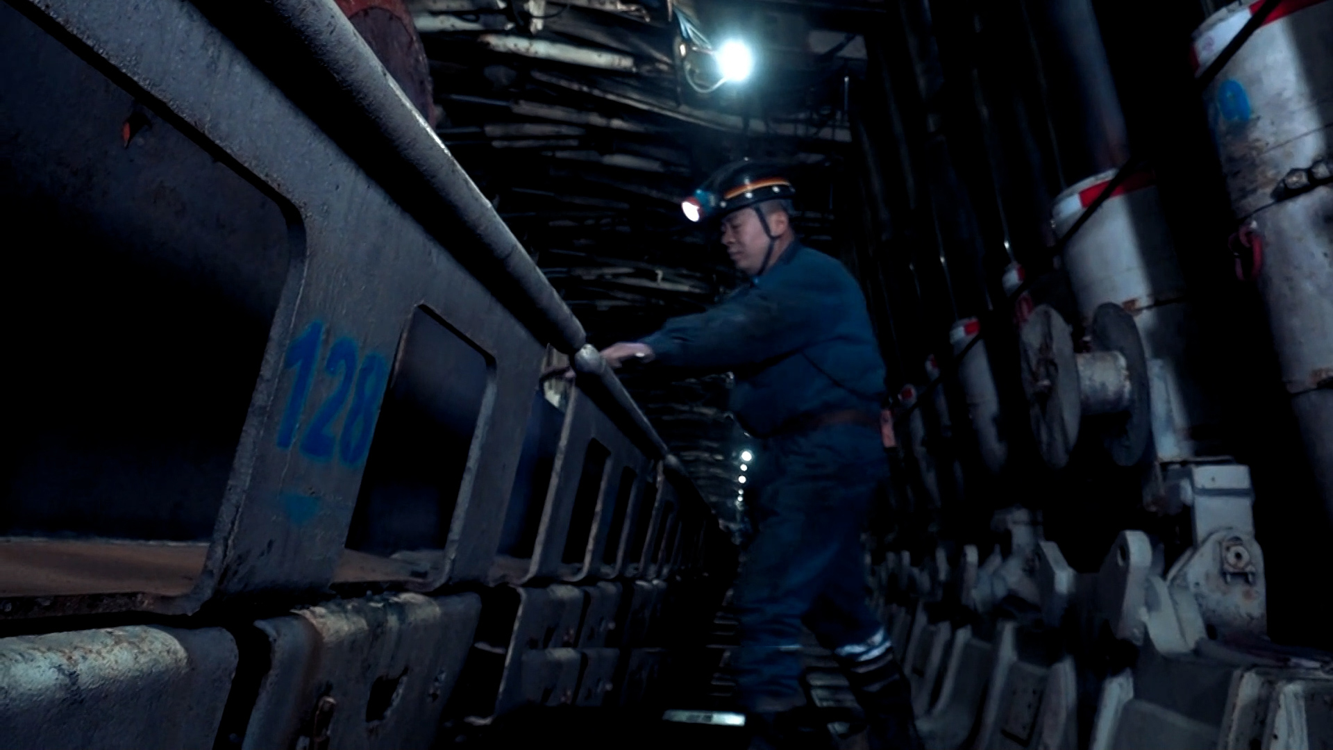 【2022·劳动创造幸福】平凡的力量