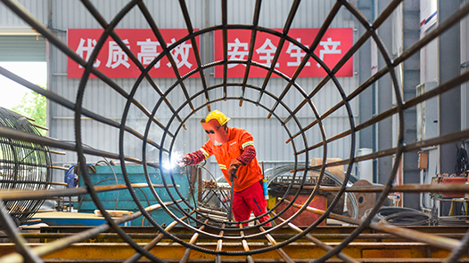 到新时代新天地中去施展抱负建功立业