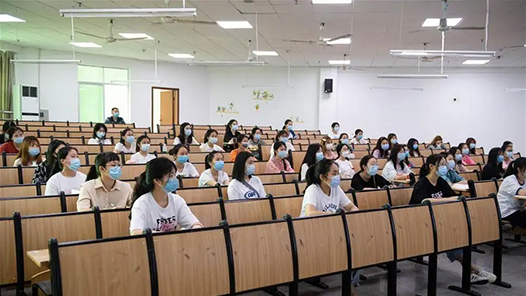 һ�����ֿ��ҹ���У��ѧ����ѧ��չ�ɾ�