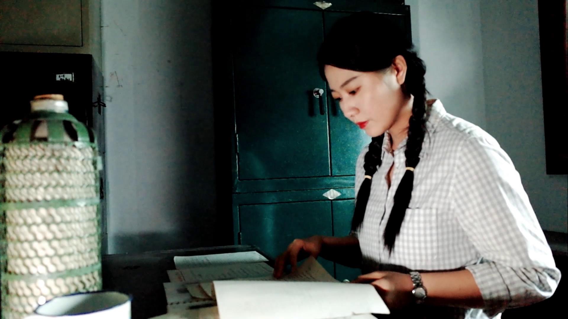 【2022·劳动创造幸福】错位时空