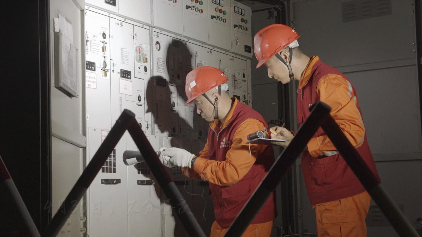 【2022·劳动创造幸福】守护万家灯火 心系霓虹闪烁