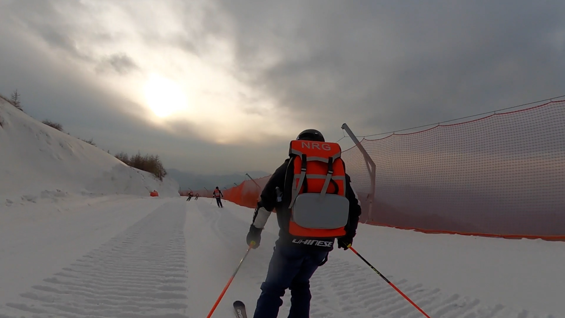 【2022·劳动创造幸福】滑雪去保电！服务冬奥会的小哥，你咋这么帅！