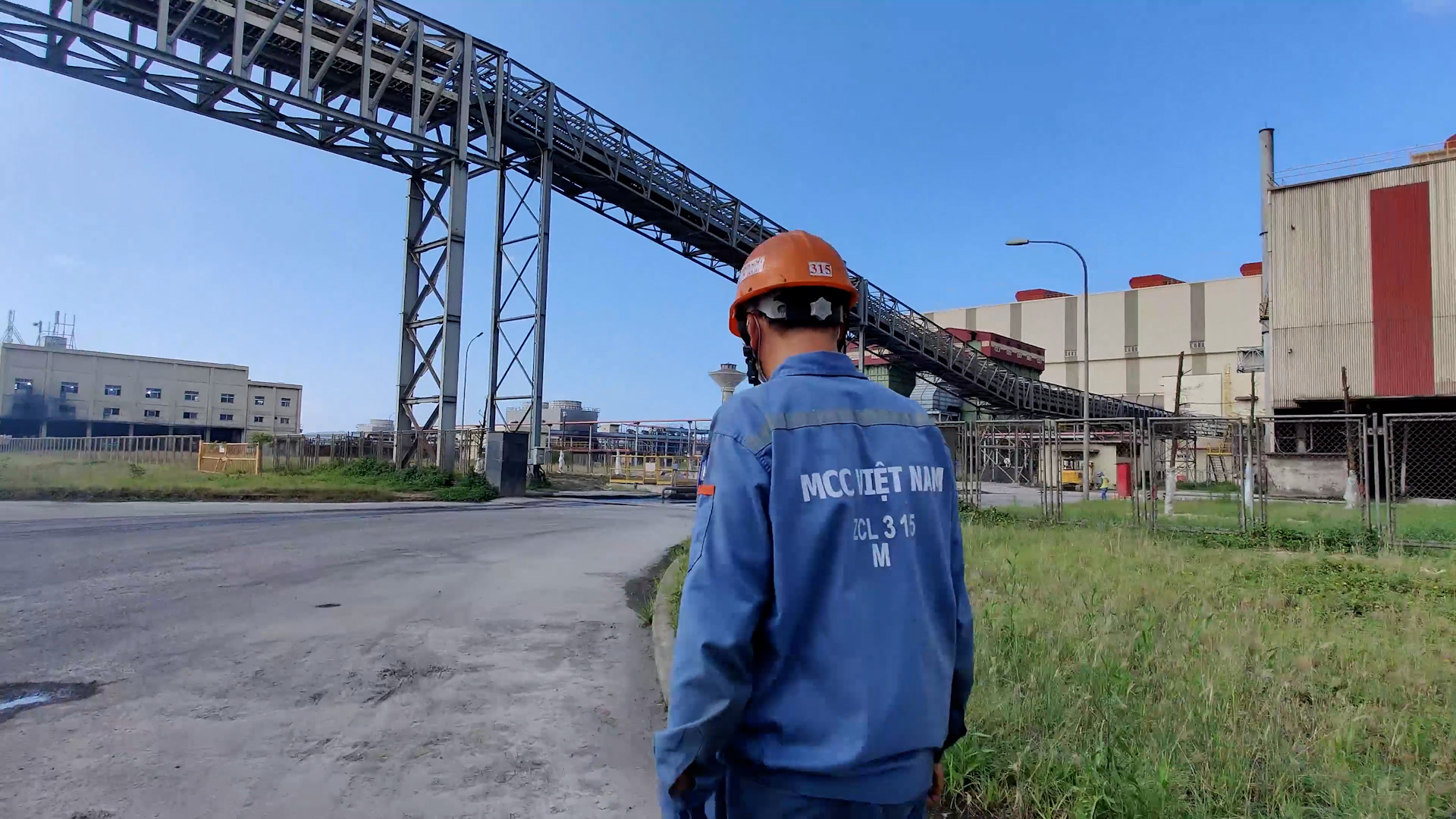 【2022·劳动创造幸福】2000公里之外的奉献心声