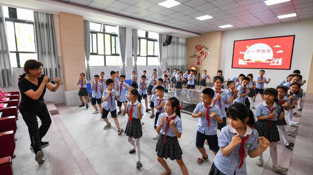 ���ǣ����赸Ϊ���ض�ͯ������Ĵ���