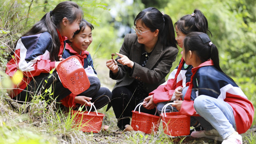 ����ǭ������Ȼ���ð��С����