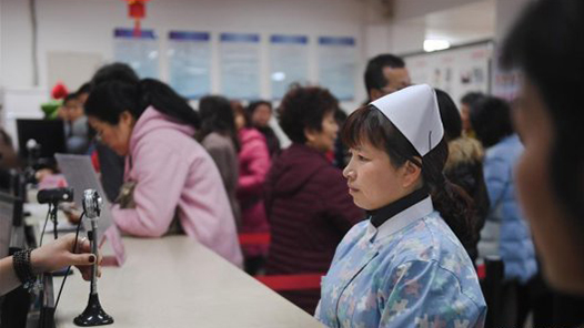 黑龙江五大连池市总工会举行护工护理员集中入会暨送温暖活动