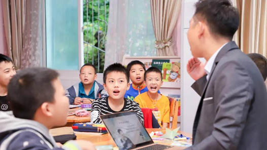 �����������ѧУ ��ÿ�����Ӷ�����