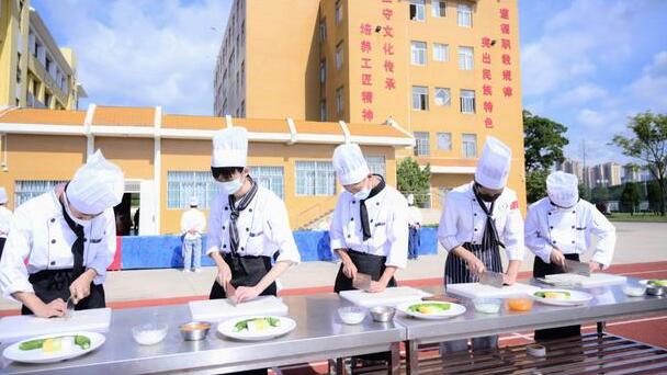 ���ϣ�ѧ�������ʳ������ȳ���������