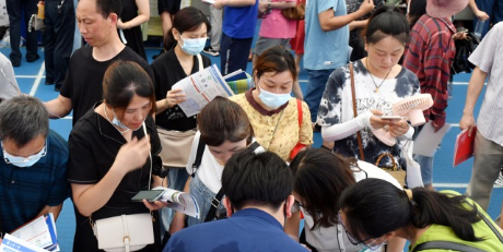 �����˲�����У������ѯæ