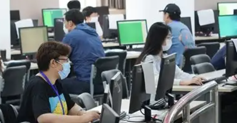 ���ں� �����ܡ����������Ƴ�31��������רҵ���临�����˲���������