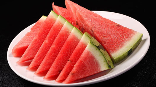 肇庆市高新区总工会给防汛职工“送清凉”