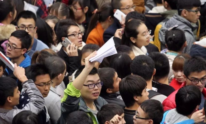 ��������Сѧ�׶�԰���и�У��ҵ��