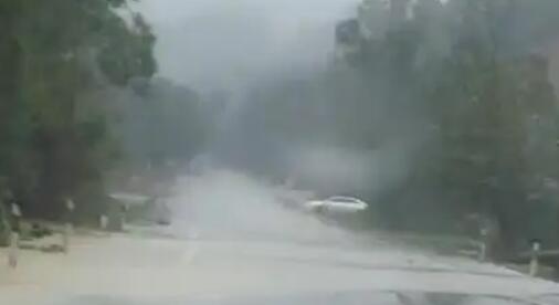 ������£��������������Ȳ�������ǿ������� �ֲ���������