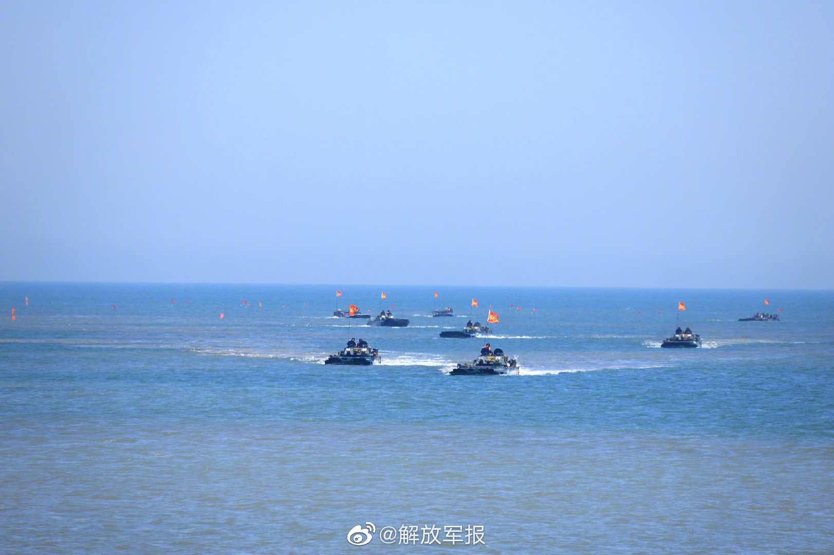 海军陆战队濒海实战化训练满屏战斗力