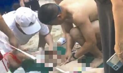 ��ͯС��Ӿ����ˮ���� һ��һ����ҵ�����ּ���