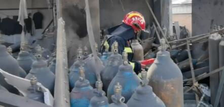 ������������һ��������ƿ������ը ��2������3������