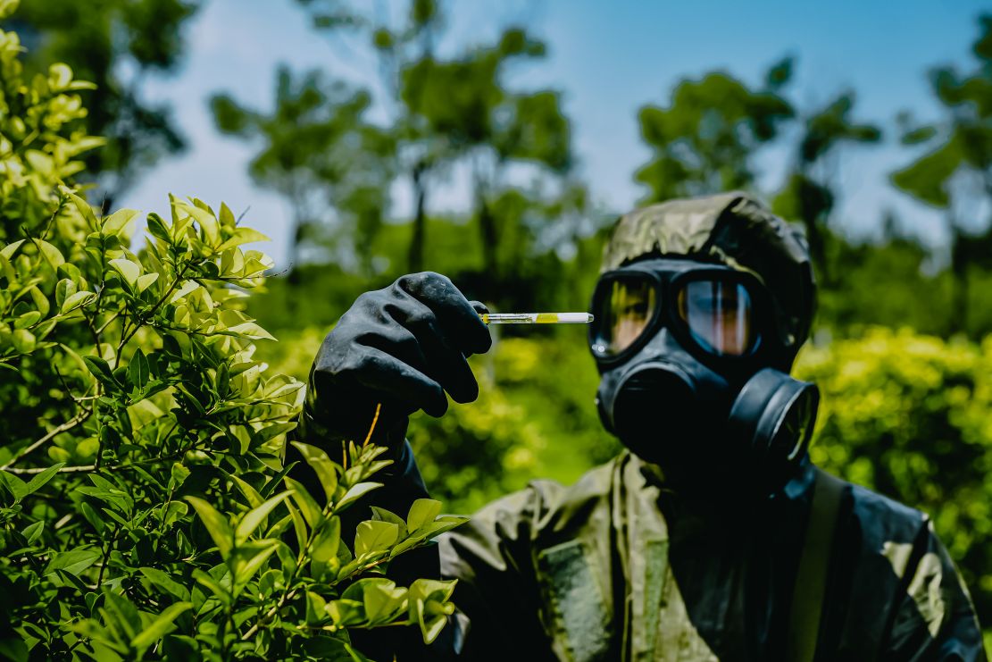 向险而行直击武警兵种专业协作区防化救援综合演练