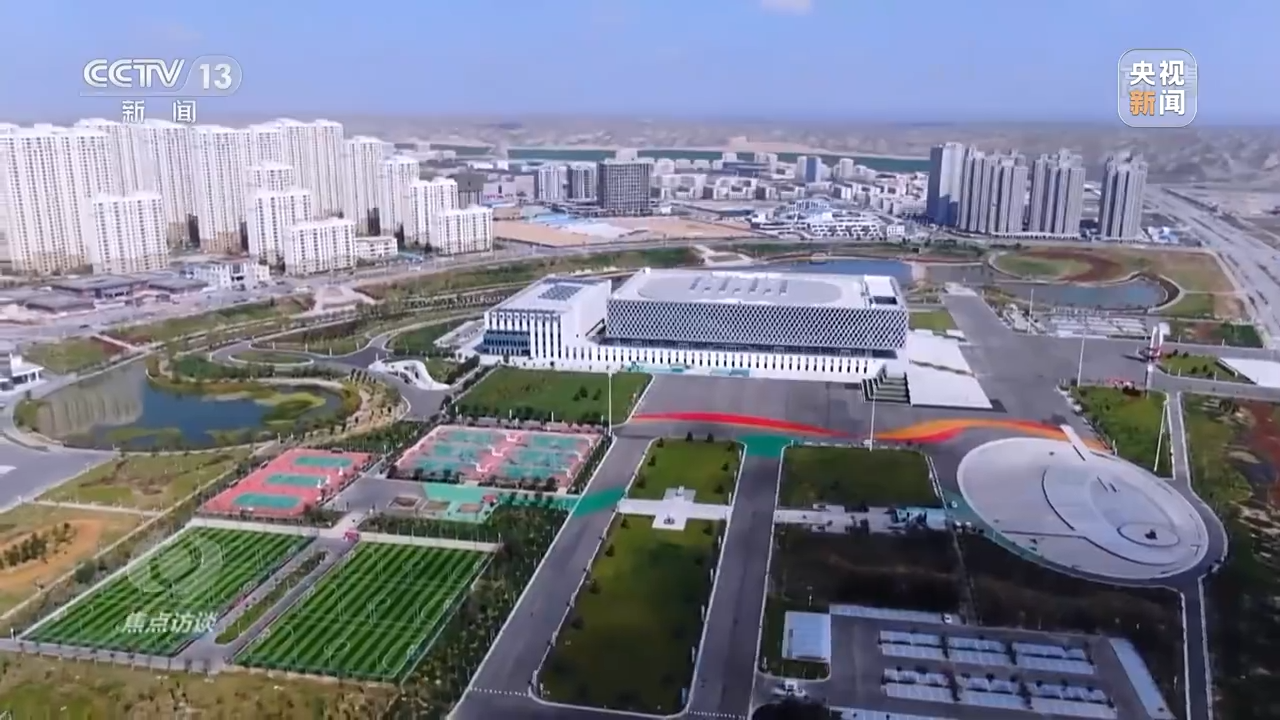 e126f17e35c445a685bc7b9f9e2758a5