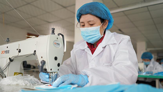 甘肃定西市总工会“点对点”服务务工人员返岗就业