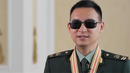 “排雷英雄”的新角色 专访“八一勋章”获得者杜富国