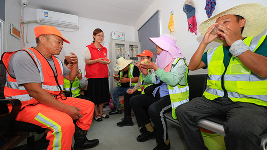 工会送清凉 情系劳动者｜盛夏里的“清凉港湾”