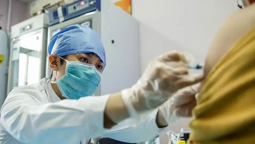 国家卫健委：全国累计报告接种新冠病毒疫苗342796.5万剂次