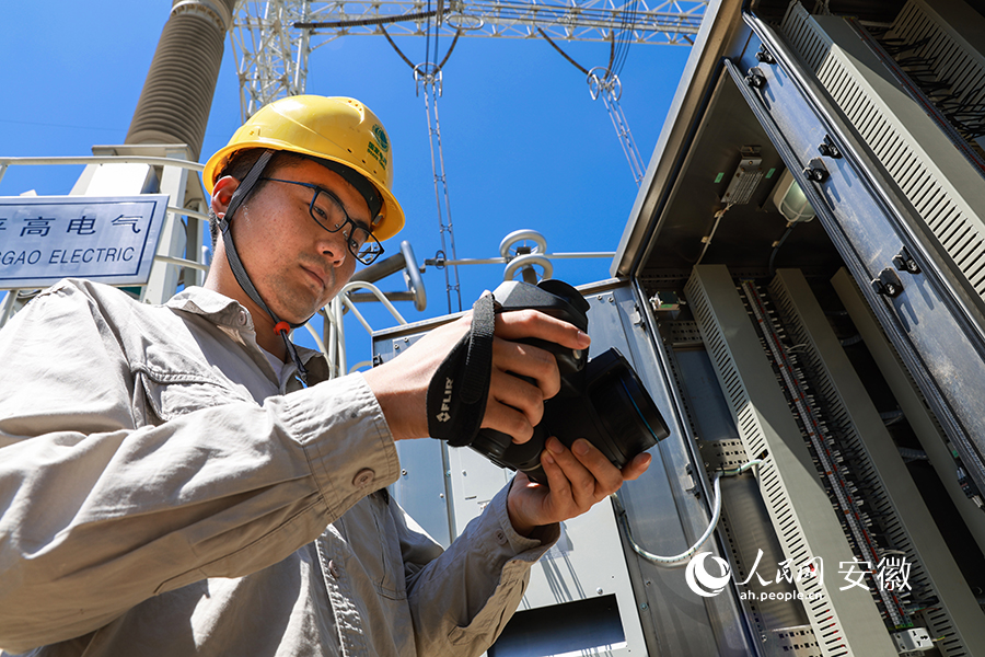 探访1100千伏古泉换流站战高温保电忙